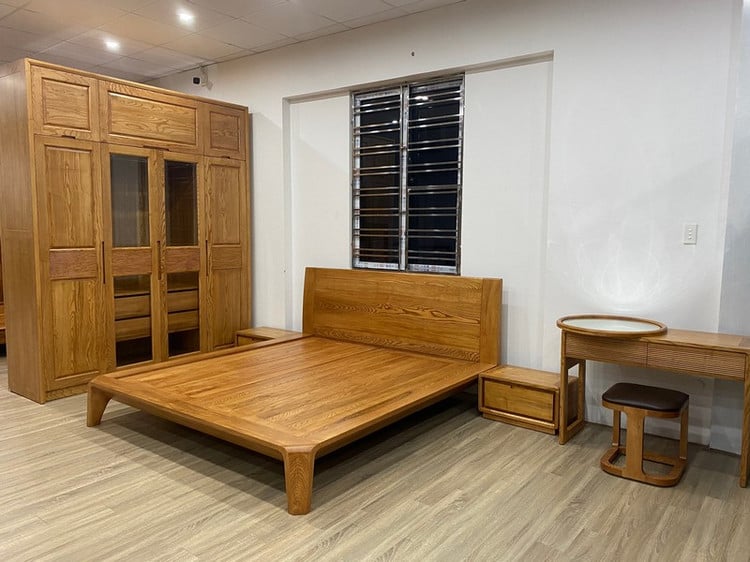 Hoàn thiện bộ tủ bếp gỗ Sồi Nga TBSN44 sơn Inchem trắng nhà anh Linh - Hưng  Yên