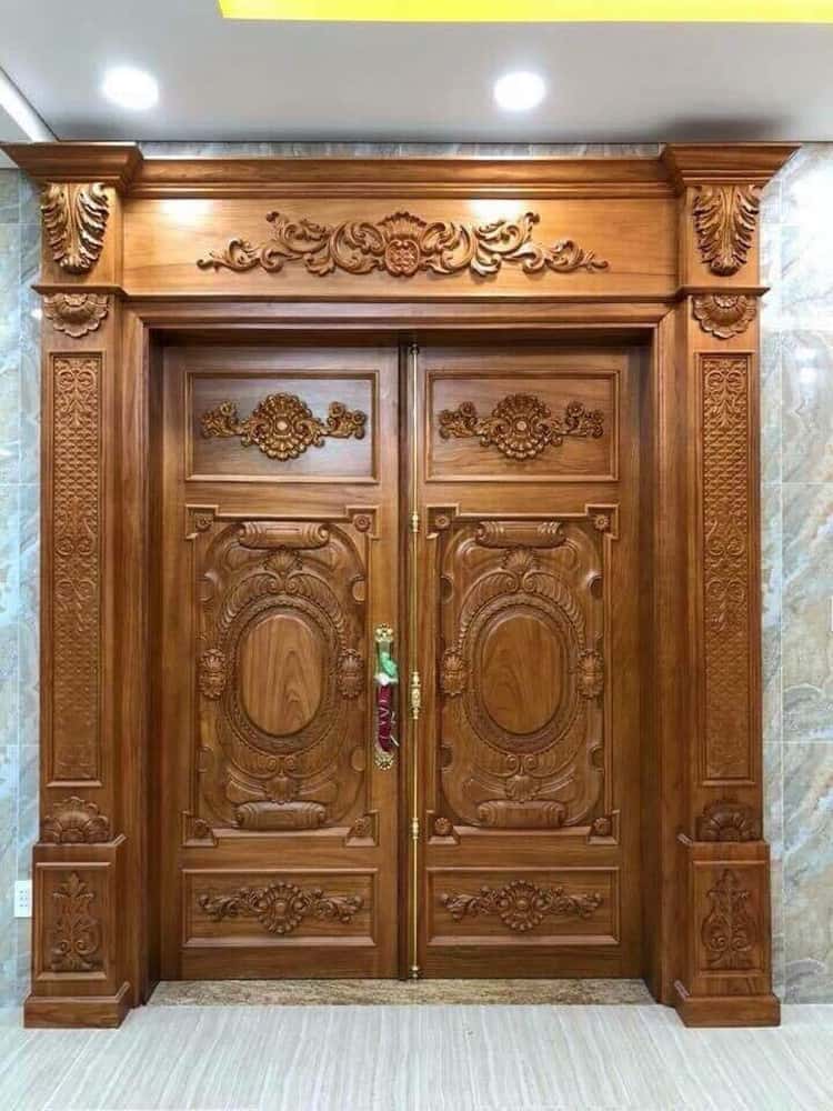 cửa gỗ cổ điển