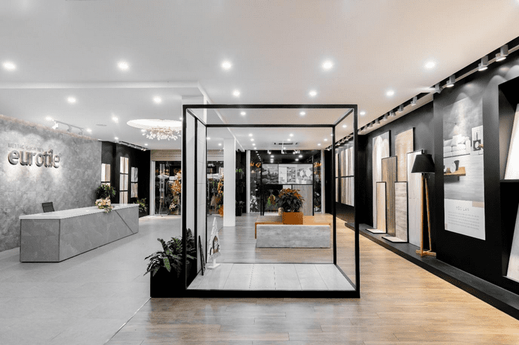 Mẫu thiết kế showroom gạch ôp lát sang trọng