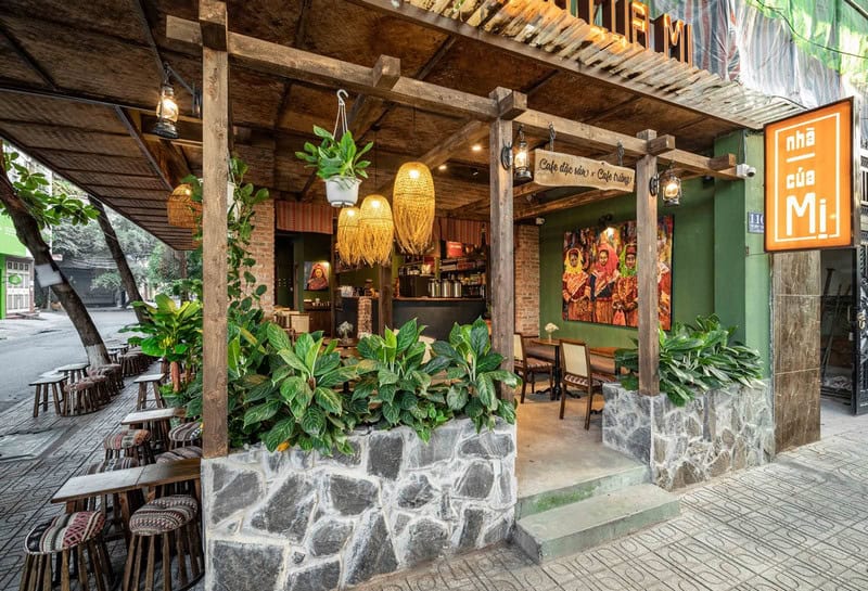 Thiết kế quán cafe 2 mặt tiền đẹp