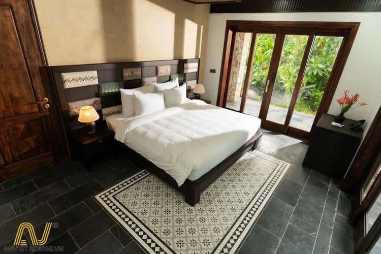 Thiên nhiên luôn hiện diện trong từng khung cửa