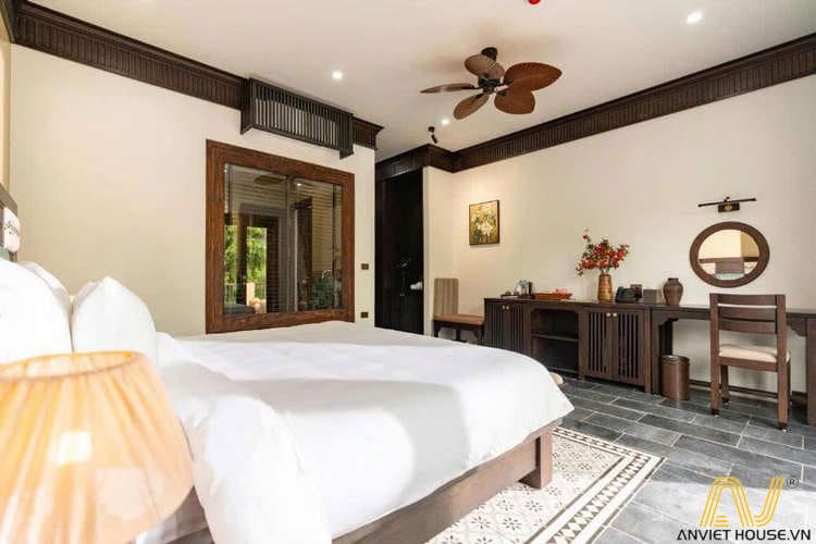 Gỗ tự nhiên, gam màu trầm và ánh sáng tạo nên cảm giác thư giãn tuyệt đối.