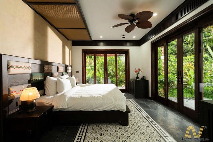 Thiên nhiên luôn hiện diện trong từng khung cửa